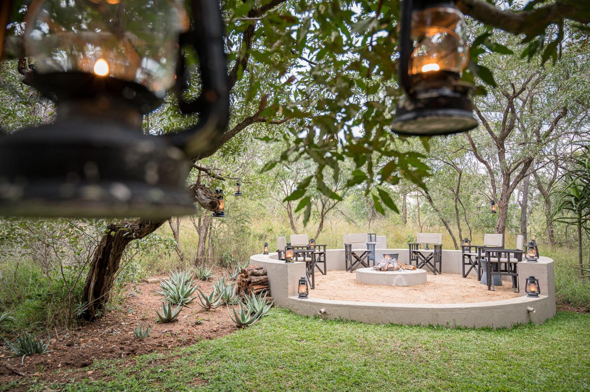 Serondella Safari Lodge Резерват Торнибуш Екстериор снимка
