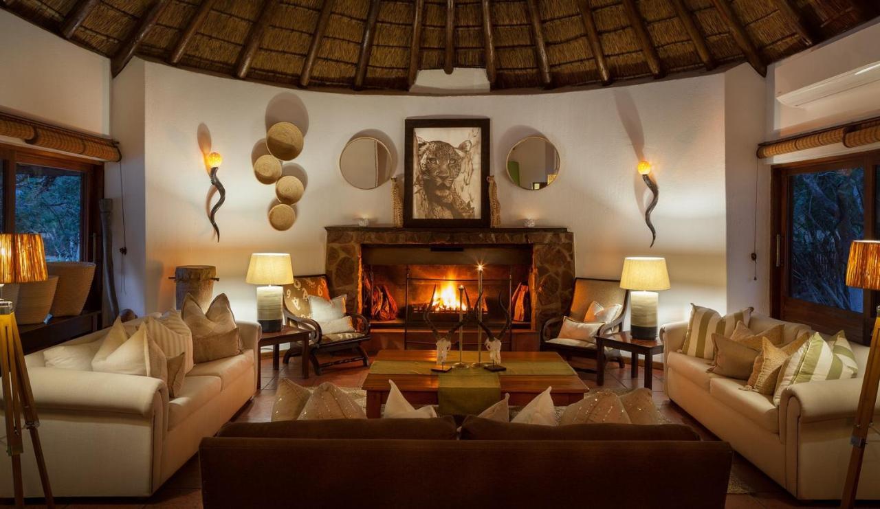 Serondella Safari Lodge Резерват Торнибуш Екстериор снимка