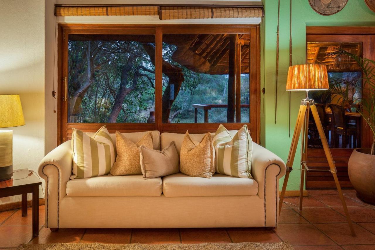 Serondella Safari Lodge Резерват Торнибуш Екстериор снимка